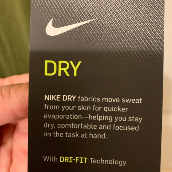 Nike Dri-Fit women t-shirt, small size - Picture 10 of 16